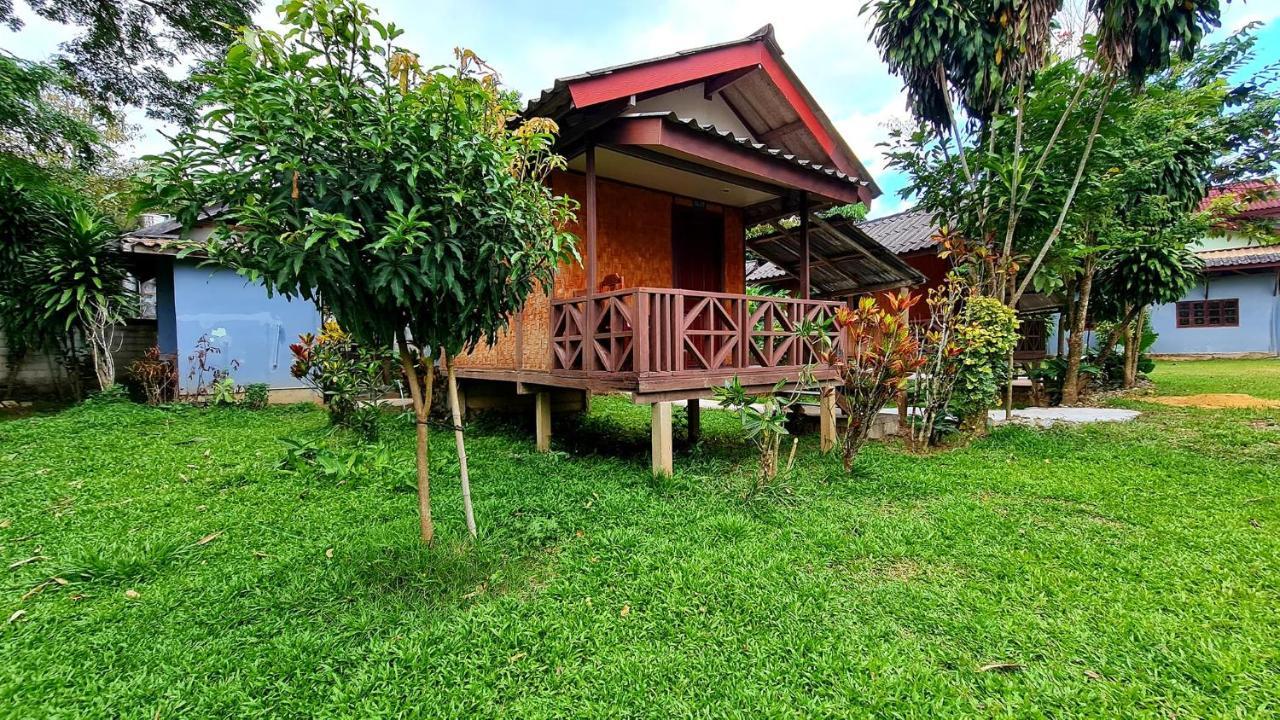 Pasanchai Bungalow Vang Vieng Ngoại thất bức ảnh