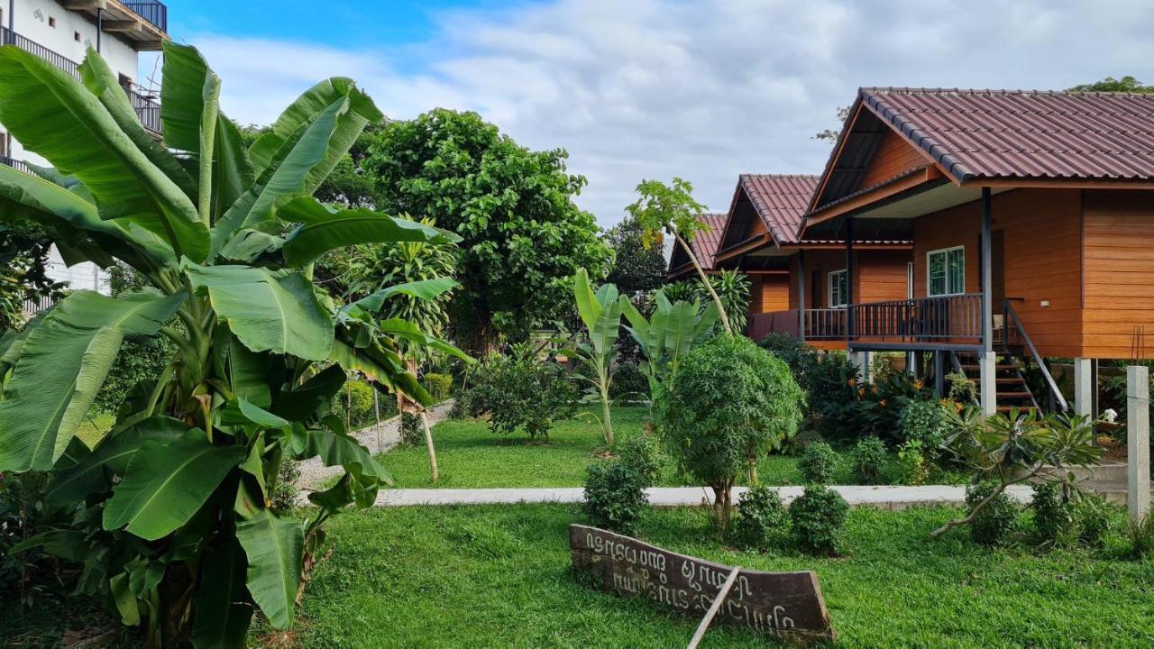 Pasanchai Bungalow Vang Vieng Ngoại thất bức ảnh