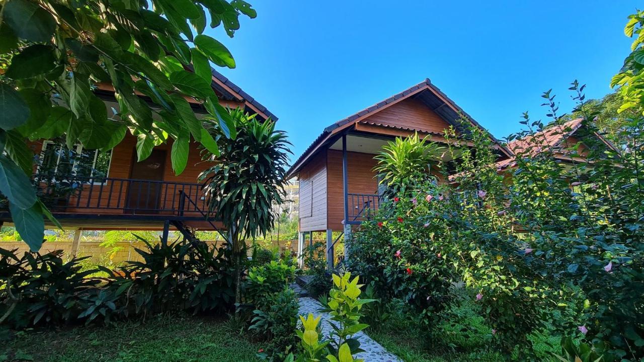 Pasanchai Bungalow Vang Vieng Ngoại thất bức ảnh