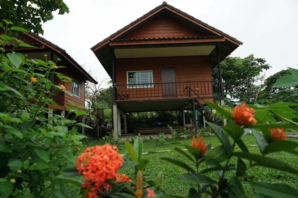 Pasanchai Bungalow Vang Vieng Ngoại thất bức ảnh