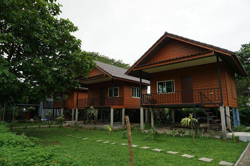 Pasanchai Bungalow Vang Vieng Ngoại thất bức ảnh
